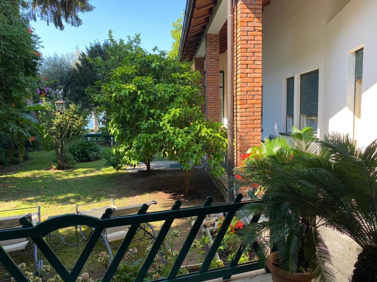 Casa Vacanze Gabbianella Villa Con Giardino Lungolago Maderno Toscolano Maderno Luaran gambar