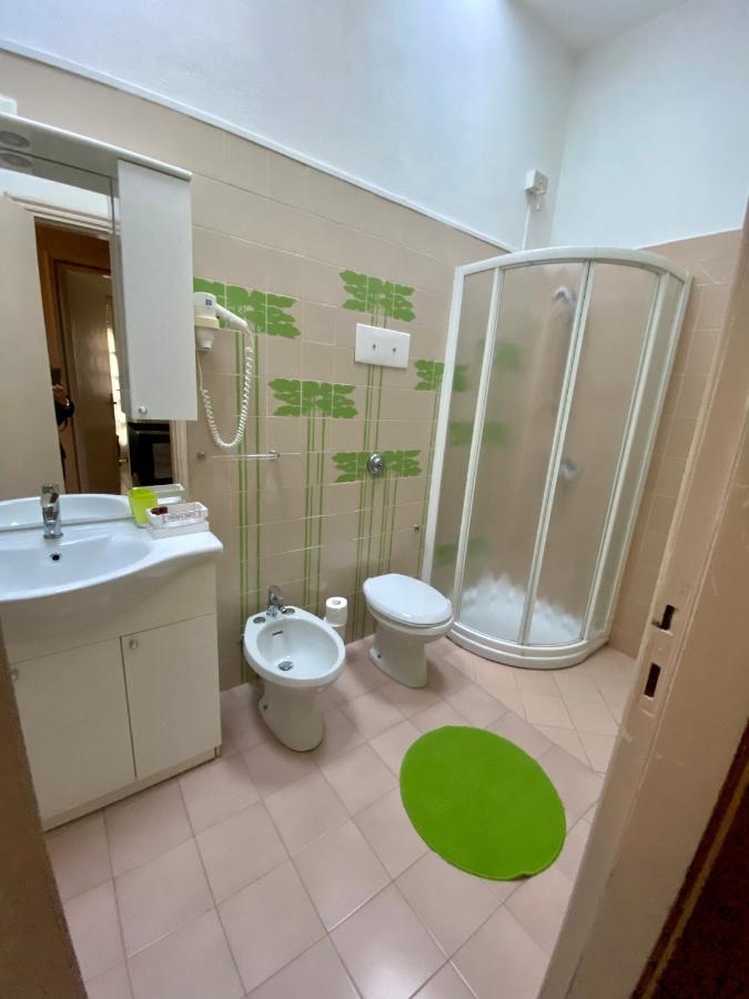 Casa Vacanze Gabbianella Villa Con Giardino Lungolago Maderno Toscolano Maderno Luaran gambar