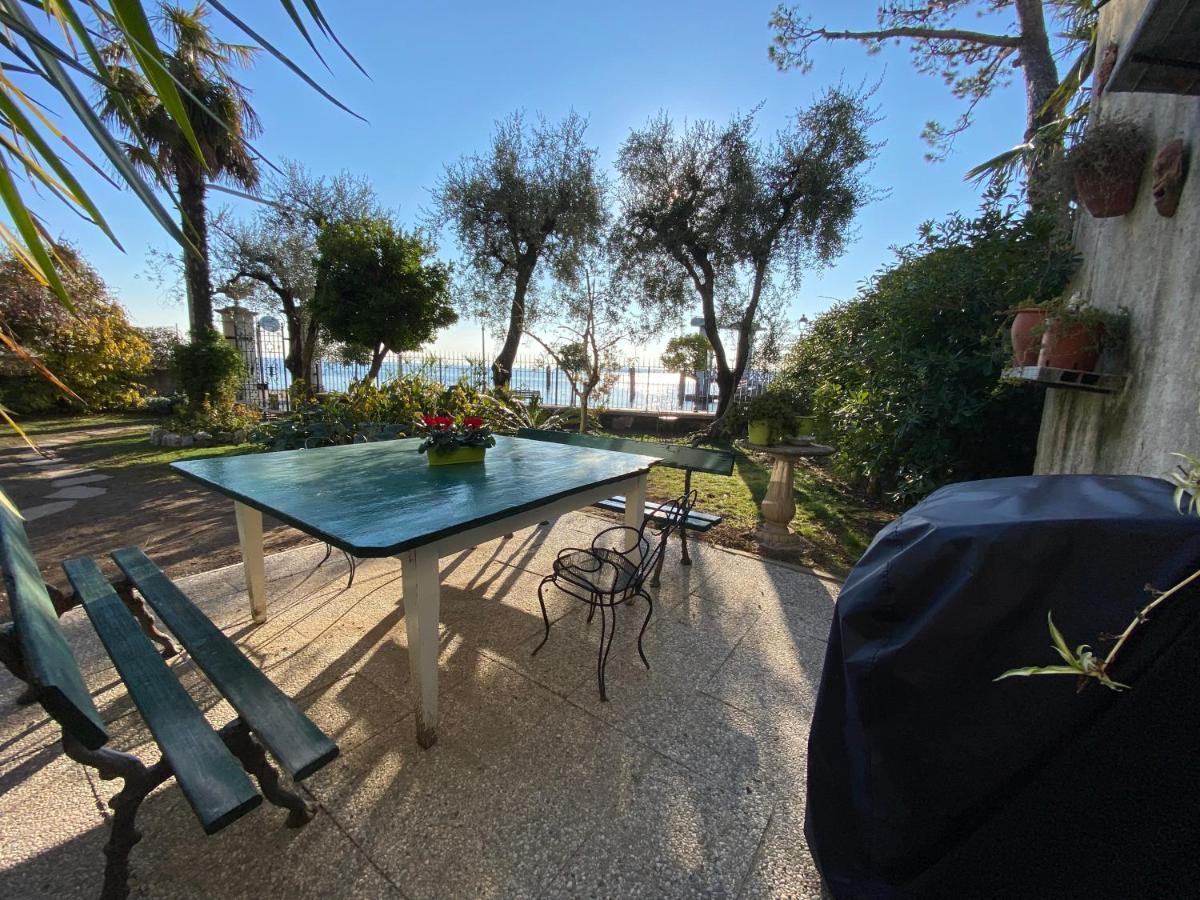 Casa Vacanze Gabbianella Villa Con Giardino Lungolago Maderno Toscolano Maderno Luaran gambar